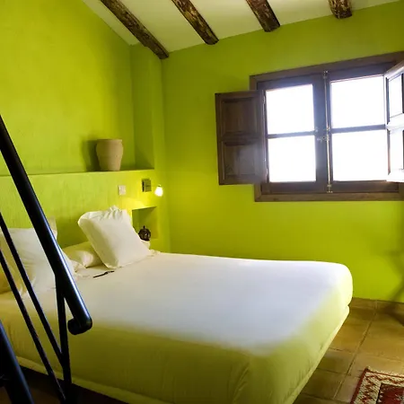 Hotel Rural La Data 4*